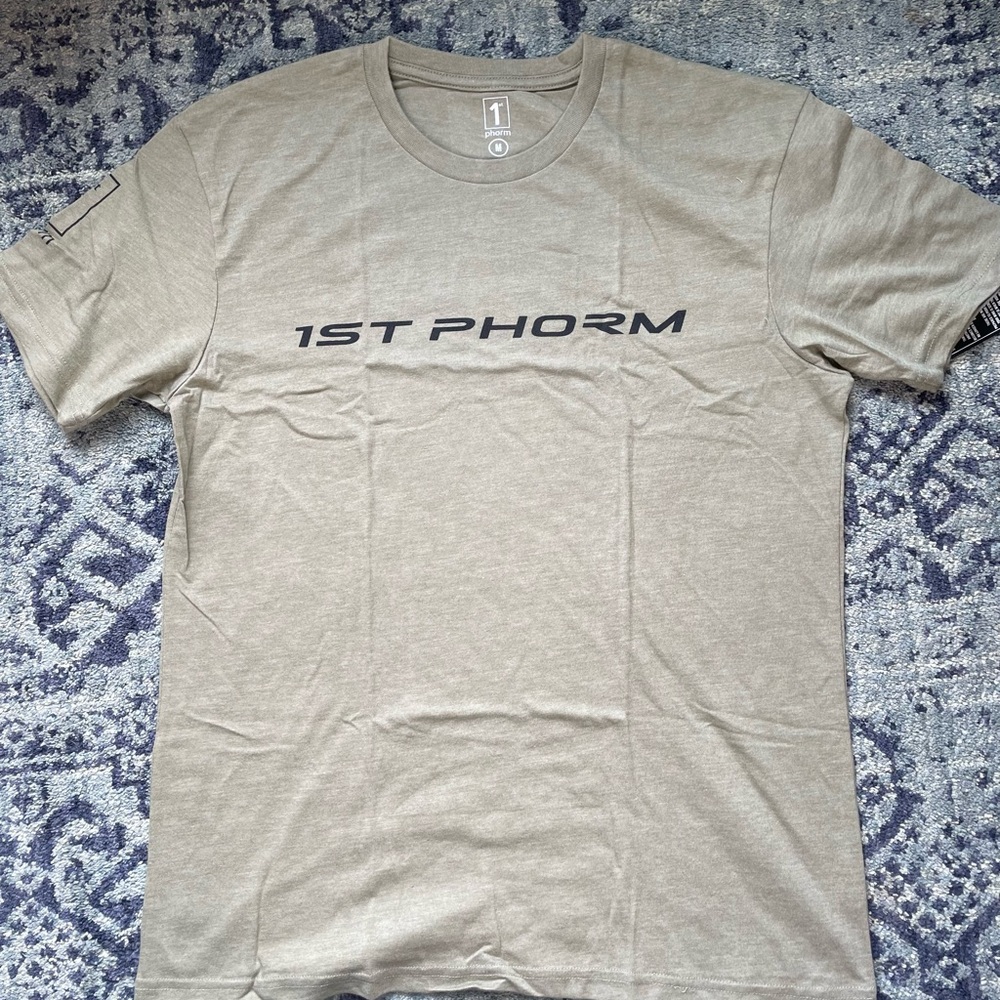 NWT 1st Phorm t-shirt